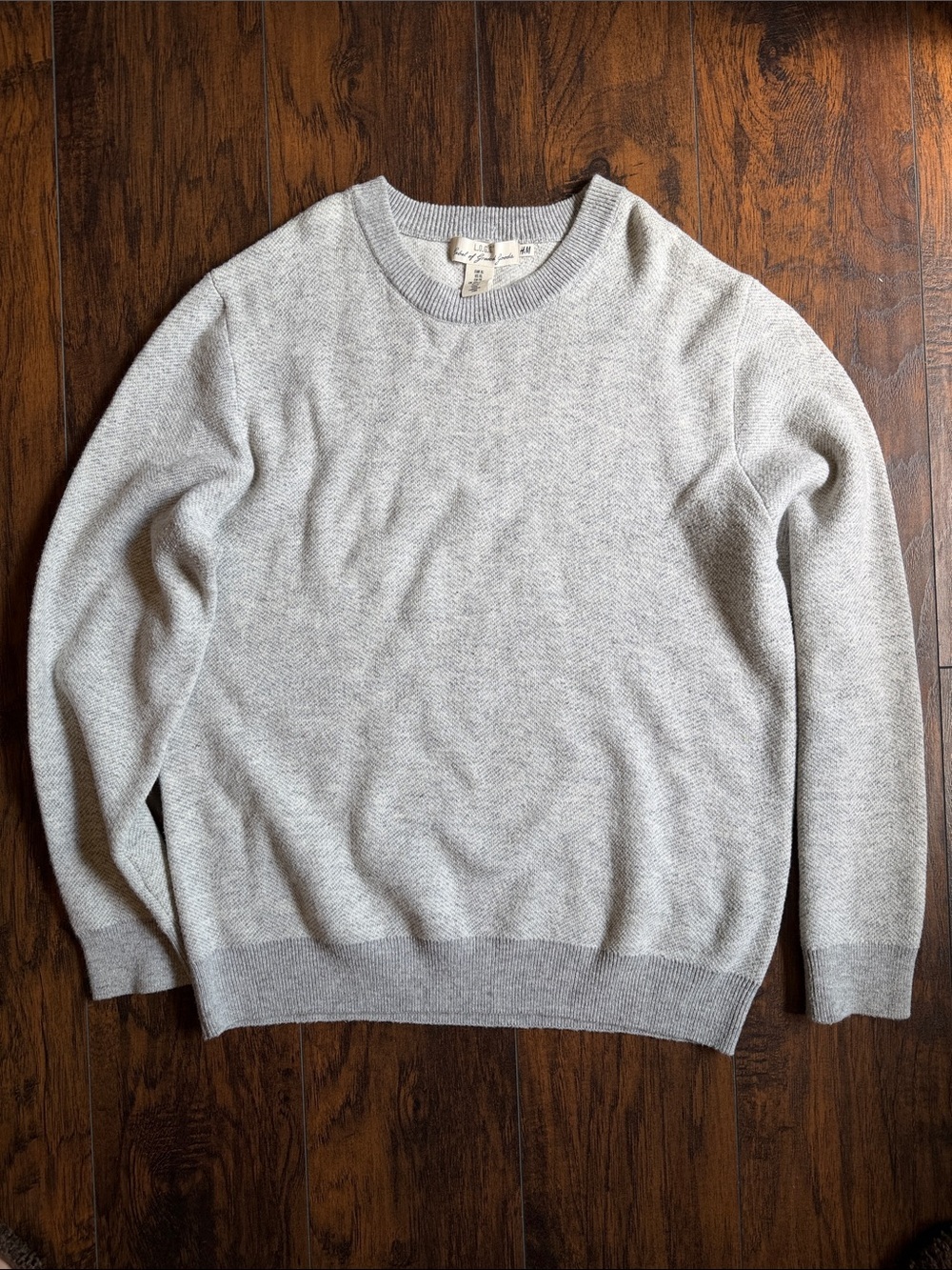 Label of Graded Goods H&M men’s sweater size xl (S9)